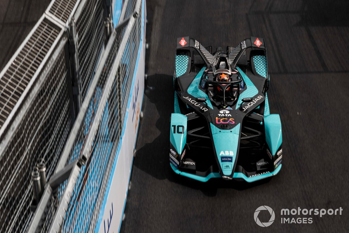 Norman Nato (FRA), Jaguar TCS Racing, Jaguar I-TYPE 5