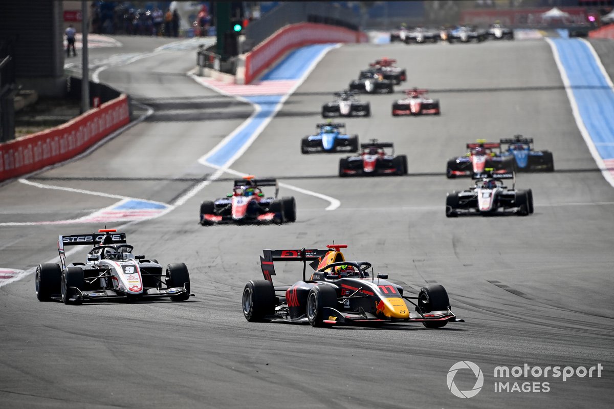 Ayumu Iwasa, Hitech Grand Prix y Juan Manuel Correa, ART Grand Prix