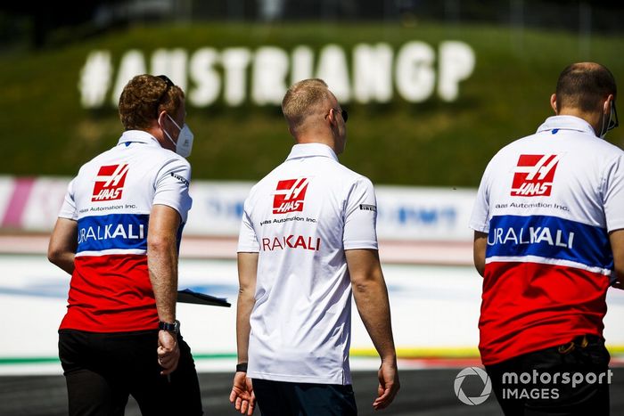 Nikita Mazepin, Haas F1, recorre la pista del GP de Estiria