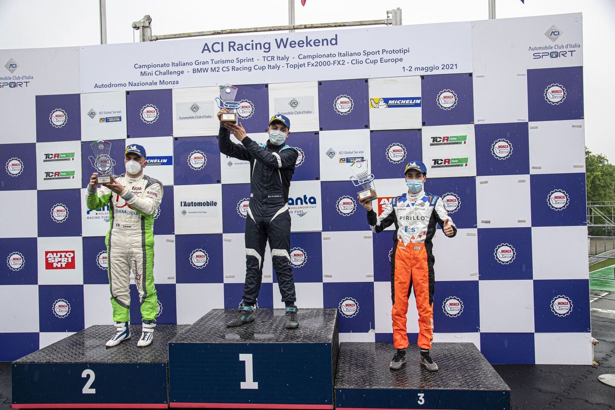Il podio di Gara 1 categoria DSG: Secondo posto Denis Babuin, Bolza Corse, Cupra TCR DSG, primo posto Sabatino Di Mare, Cupra TCR DSG, terzo posto Marco Butti, Elite Motorsport, Cupra TCR DSG