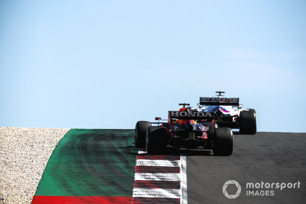 Nikita Mazepin, Haas VF-21, Max Verstappen, Red Bull Racing RB16B