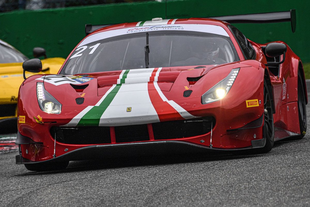 #21 AF Corse, Ferrari 488 GT3 Evo: Simon Mann, Toni Vilander