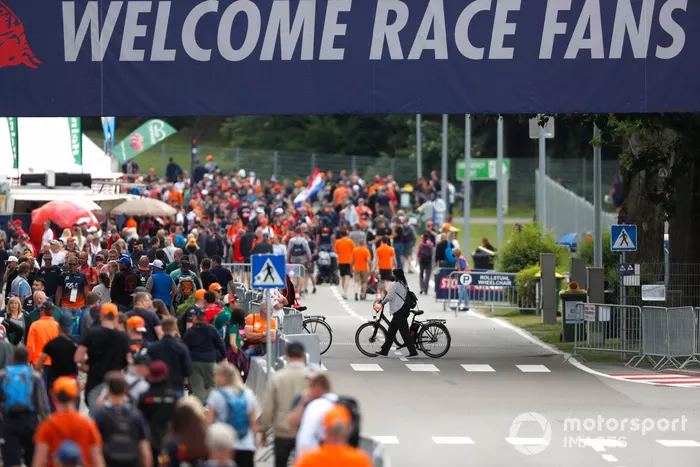 Los fans llegan al GP de Austria de F1