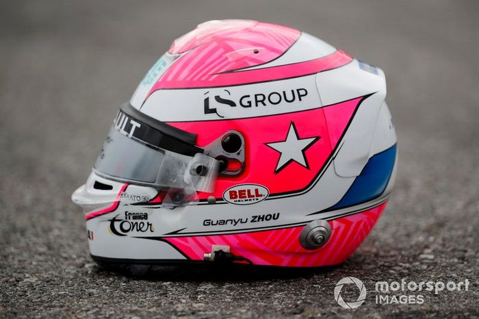 Capacete de Guanyu Zhou, UNI Virtuosi Racing
