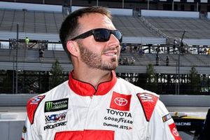 Matt DiBenedetto, Leavine Family Racing, Toyota Camry Toyota Express Maintenance