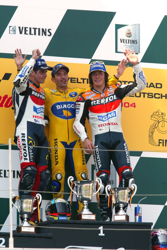 2004: 1. Max Biaggi, 2. Alex Barros, 3. Nicky Hayden