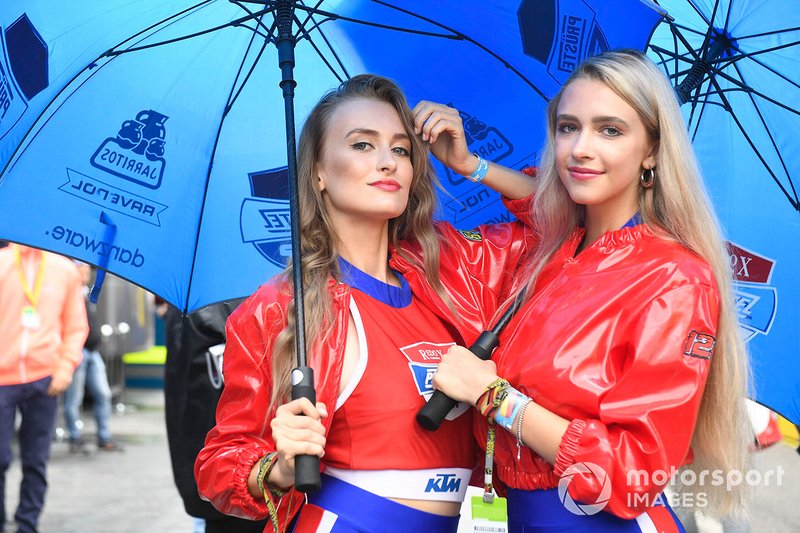 Grid girl