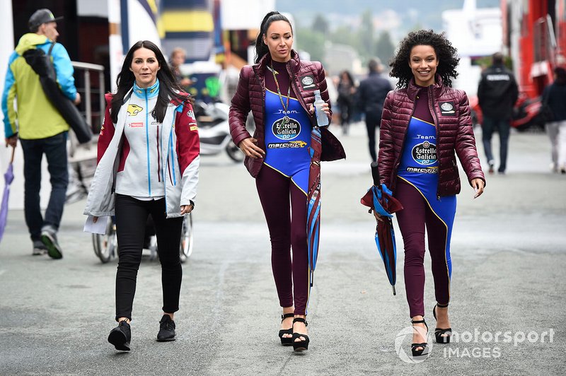 Grid girl