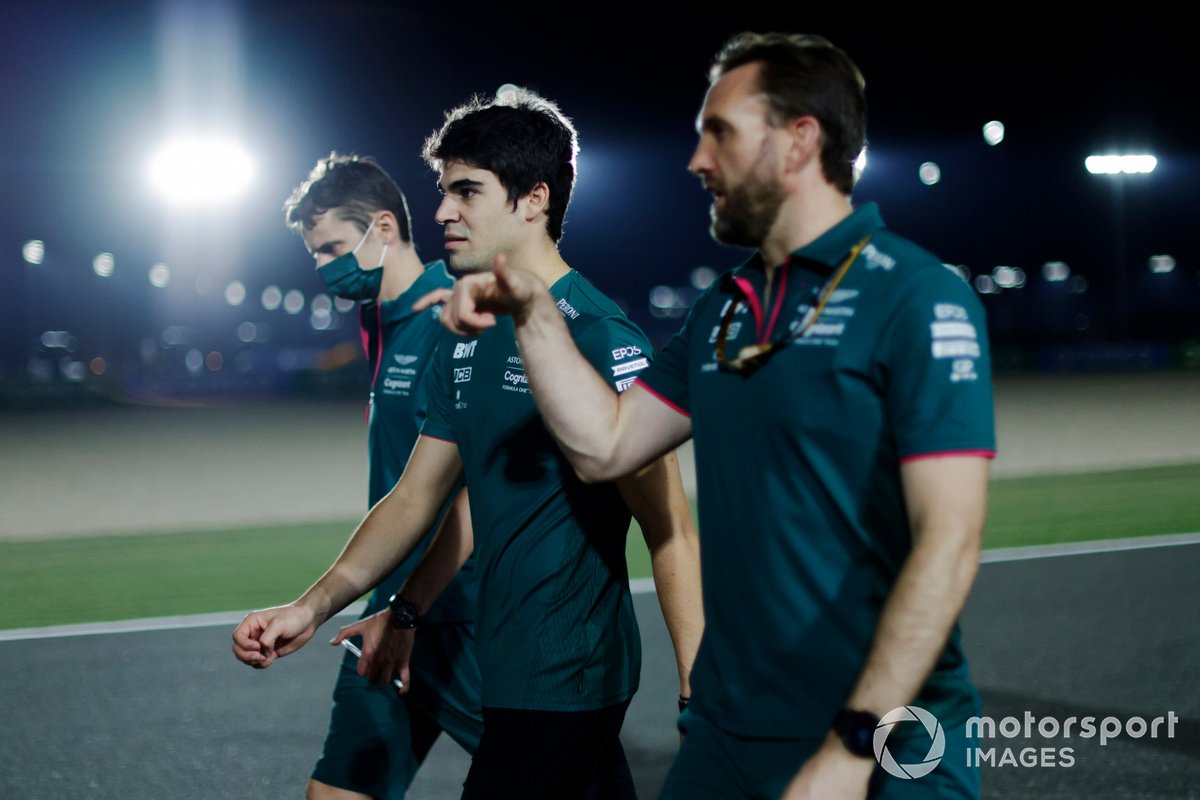 Lance Stroll, Aston Martin recorre la pista