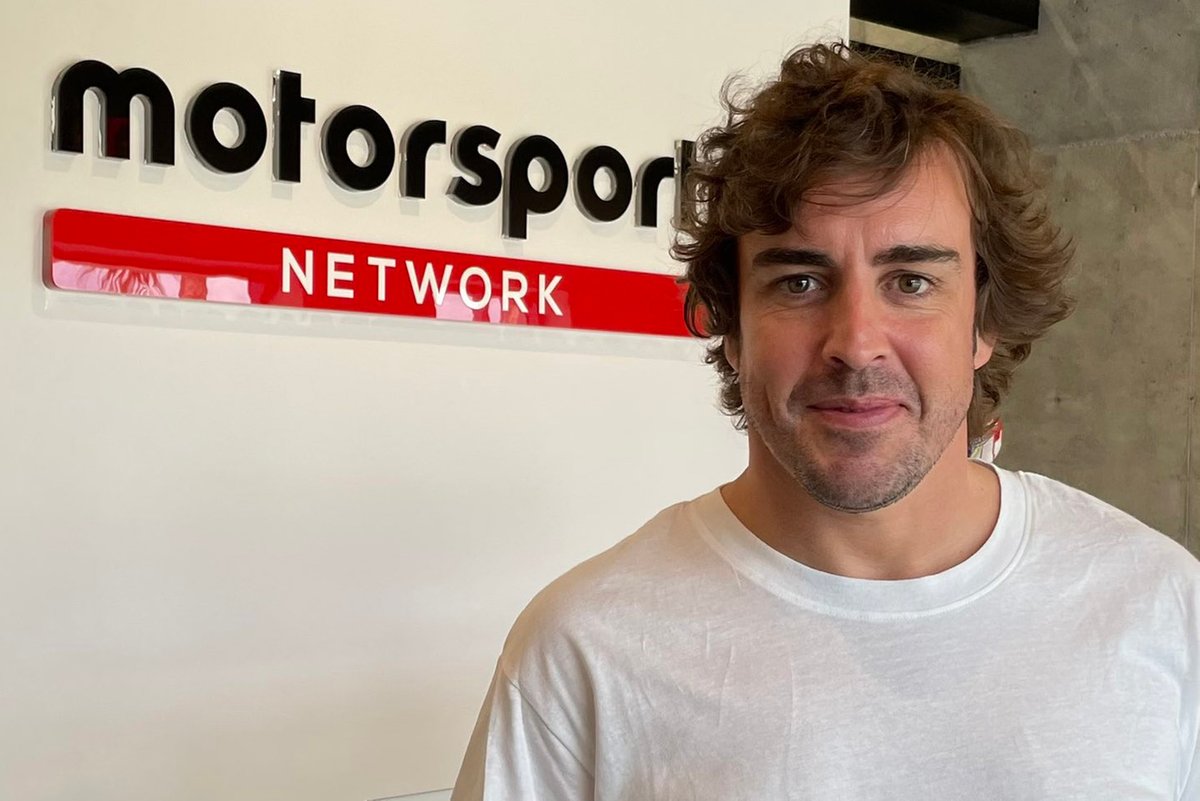 Fernando Alonso, Alpine visita l'ufficio Motorsport Network a Miami