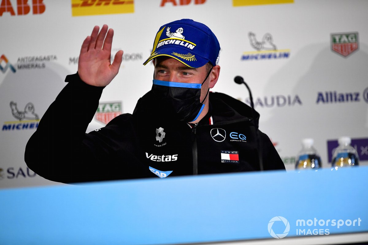 Stoffel Vandoorne, Mercedes-Benz EQ, 3°posto, durante la conferenza stampa