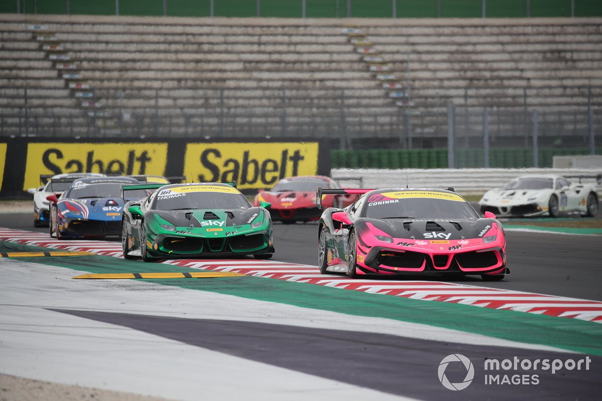 Corinna Gostner, CDP-MP Racing precede Thomas Gostner, CDP-MP Racing