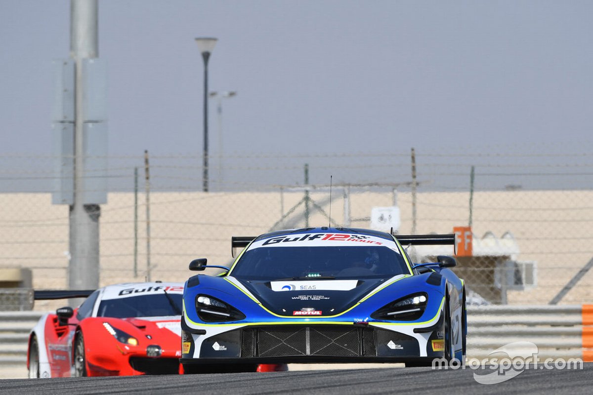#7 2 Seas Motorsport, McLaren 720S GT3: Ed Jones, Lewis Williamson, Dylan Pereira