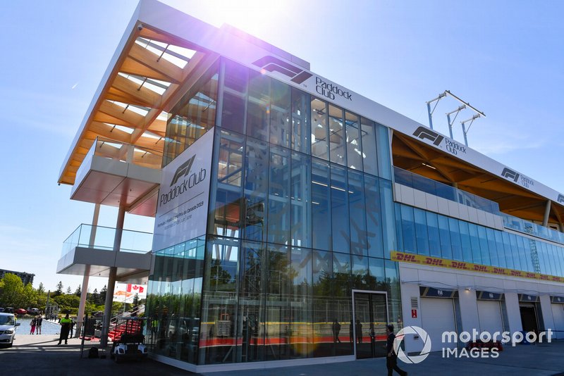Nuevo edificio de pits