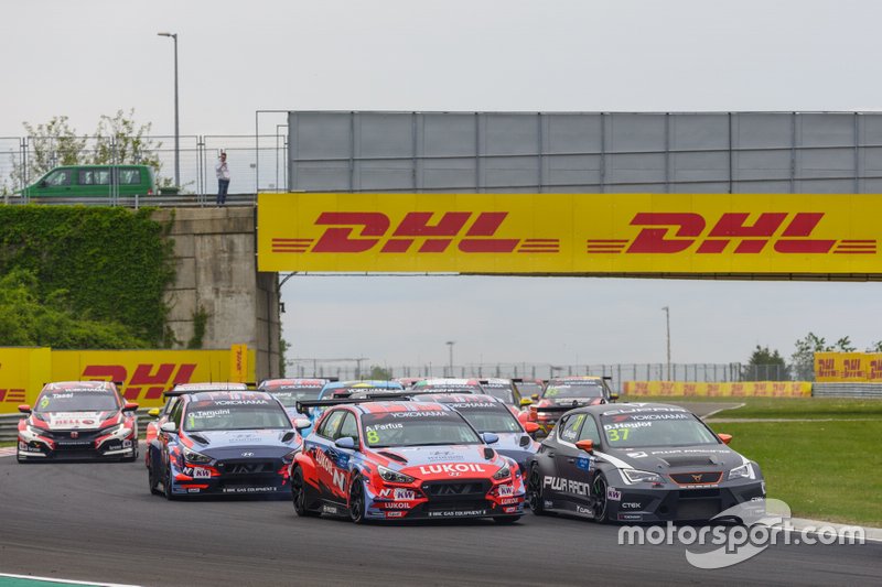 Augusto Farfus, BRC Hyundai N LUKOIL Racing Team Hyundai i30 N TCR, Daniel Haglöf, PWR Racing CUPRA TCR