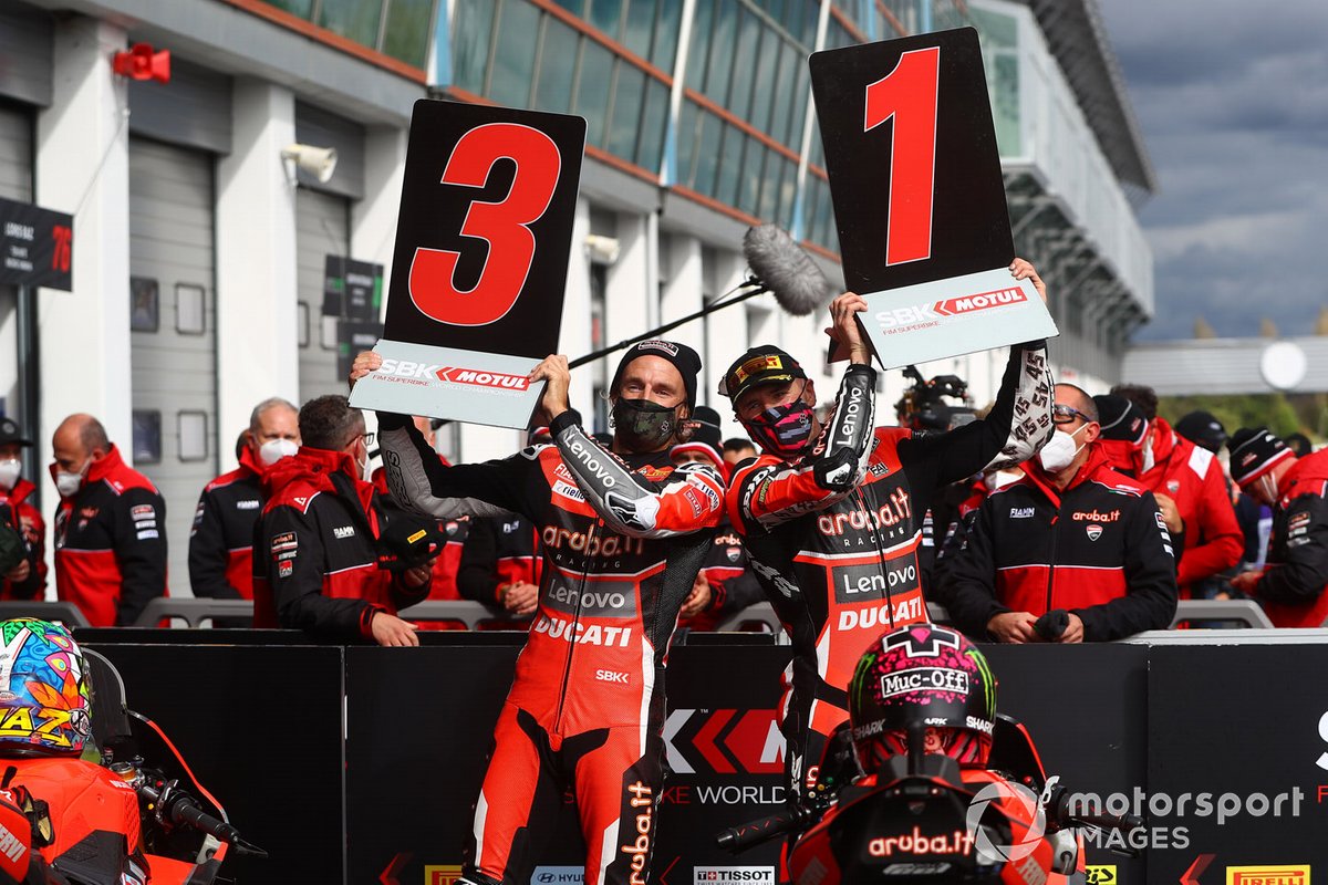 Il vincitore Scott Redding, Aruba.it Racing Ducati, terzo posto Chaz Davies, ARUBA.IT Racing Ducati