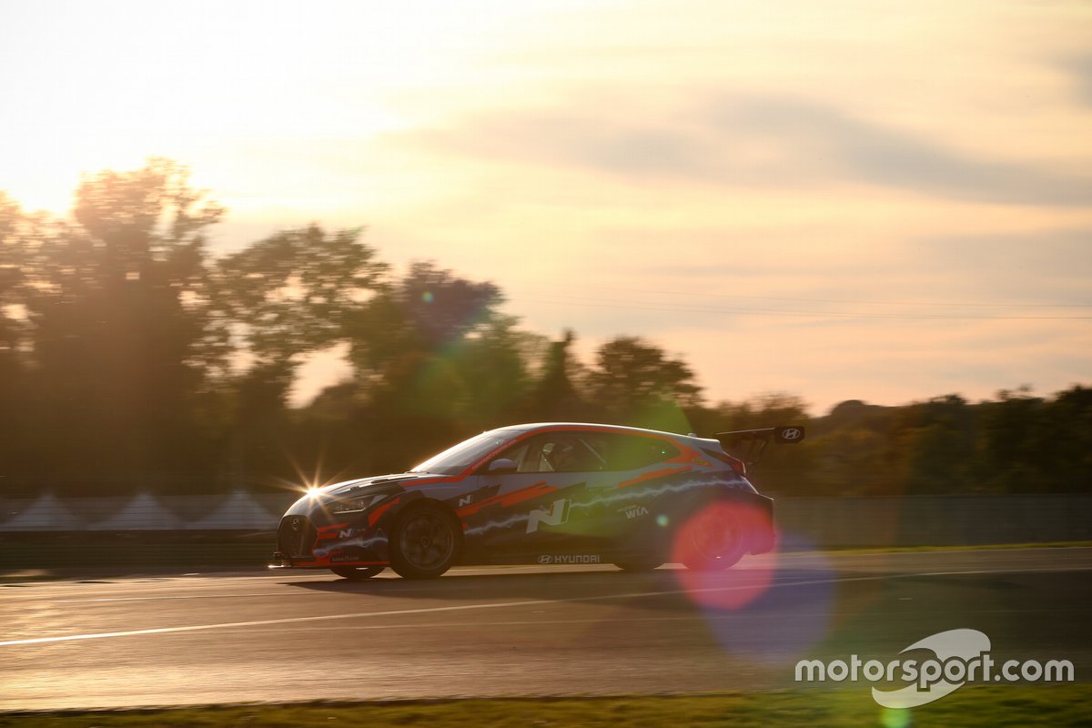 Augusto Farfus, Hyundai Motorsport, Hyundai Veloster N ETCR