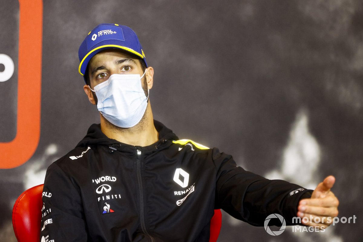 Daniel Ricciardo, Renault F1 en la conferencia de prensa