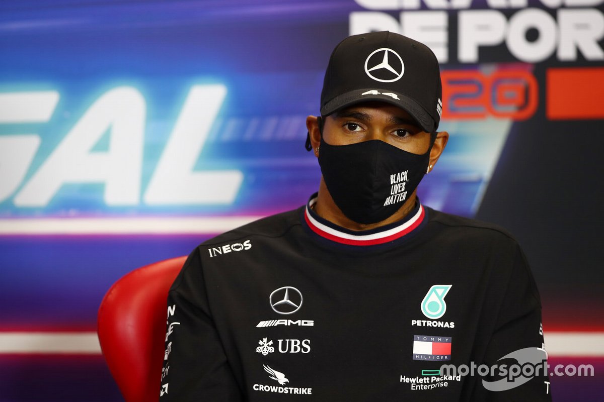 Lewis Hamilton, Mercedes-AMG F1en la conferencia de prensa