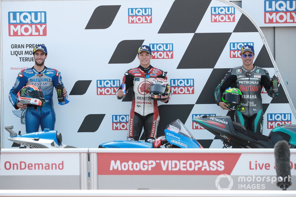 Los 3 primeros clasificados Alex Rins, Team Suzuki MotoGP, ganador de la pole Takaaki Nakagami, Team LCR Honda, Franco Morbidelli, Petronas Yamaha SRT