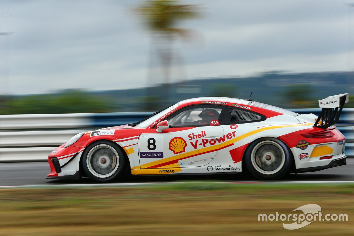 Carro de Zonta e Neugebauer na Porsche Endurance Series