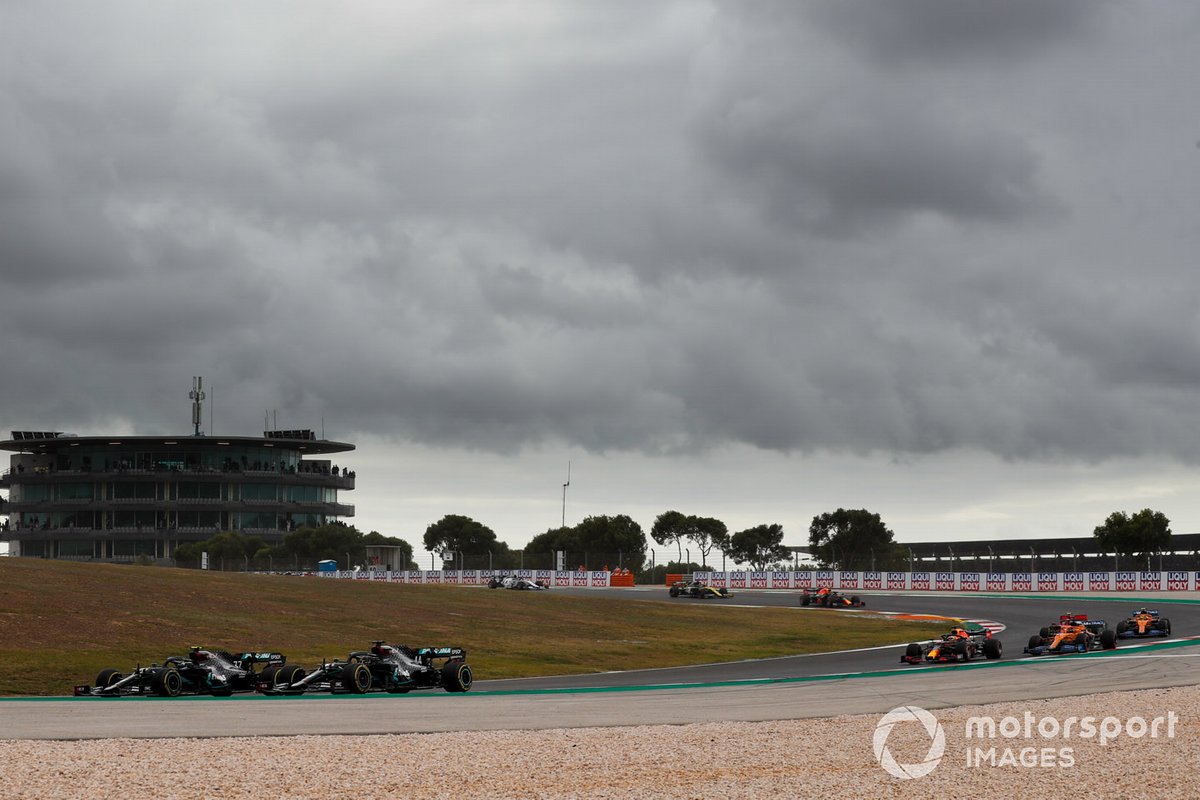 Valtteri Bottas, Mercedes F1 W11, Lewis Hamilton, Mercedes F1 W11