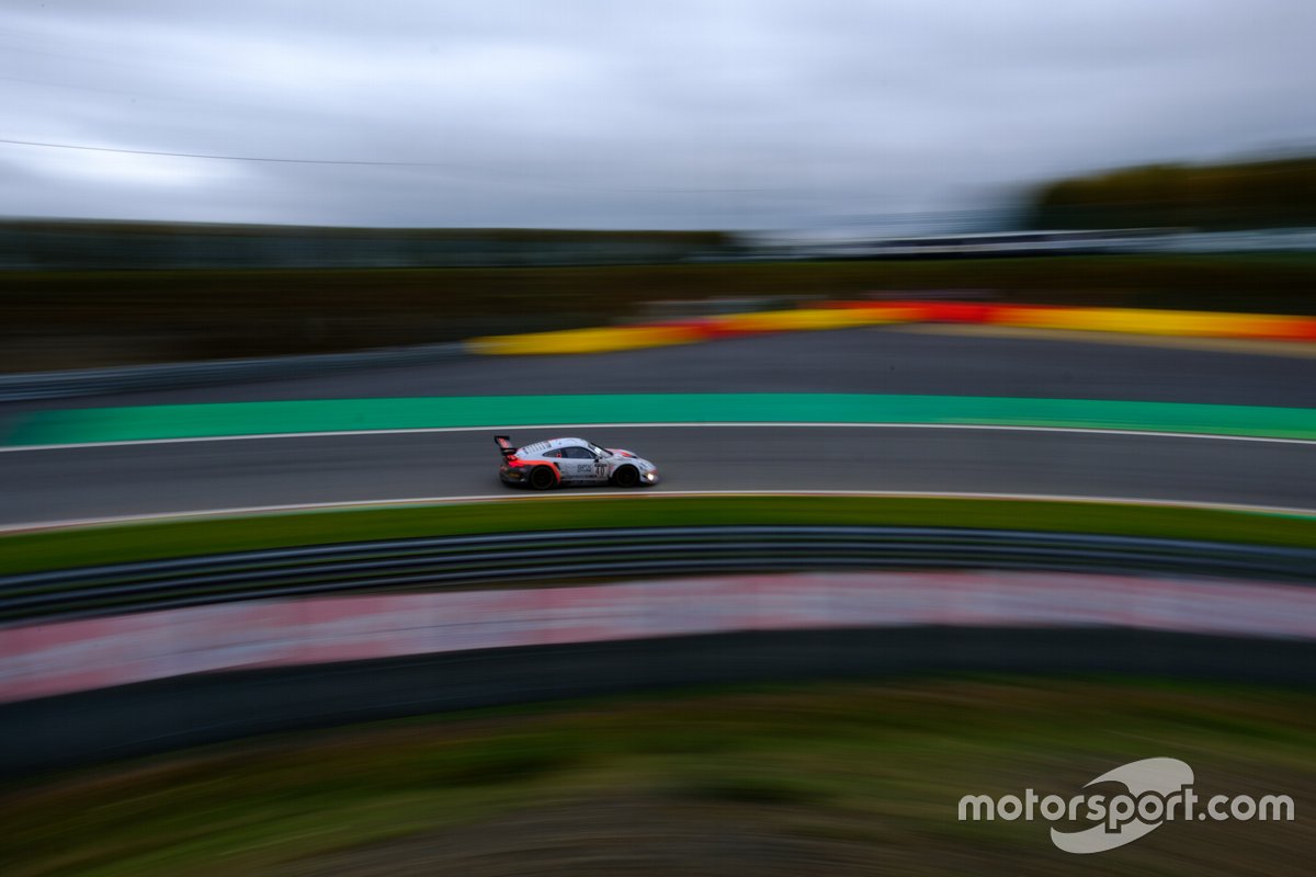 #40 GPX Racing Porsche 911 GT3-R: Romain Dumas, Louis Deletraz, Thomas Preining