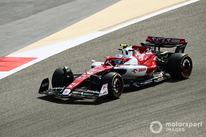 Guanyu Zhou, Alfa Romeo C42