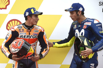 Il poleman Marc Marquez, Repsol Honda Team, il terzo qualificato Valentino Rossi, Yamaha Factory Racing