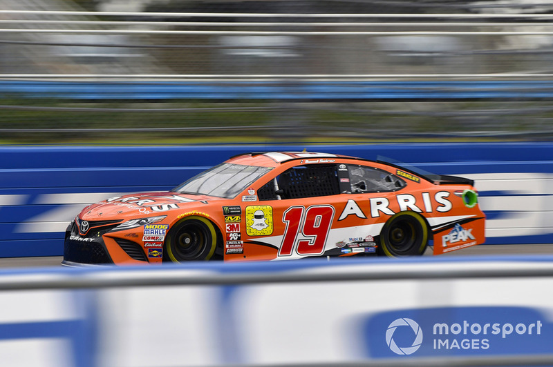 Daniel Suarez, Joe Gibbs Racing, Toyota Camry ARRIS