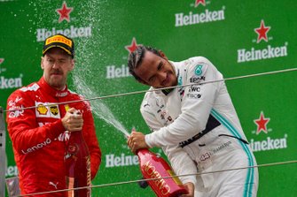 Podyum: Yarış galibi Lewis Hamilton, Mercedes AMG F1, 3. Sebastian Vettel, Ferrari