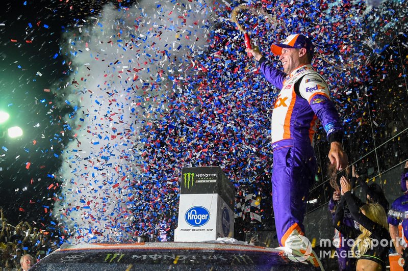 Denny Hamlin, Joe Gibbs Racing, Toyota Camry FedEx Express, wins