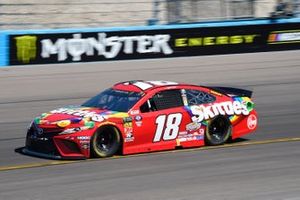 Kyle Busch, Joe Gibbs Racing, Toyota Camry SKITTLES