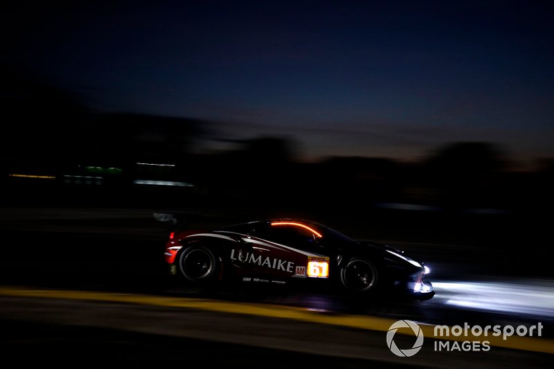 #61 Clearwater Racing Ferrari 488 GTE: Luis Perez Companc, Matteo Cressoni, Matthew Griffin