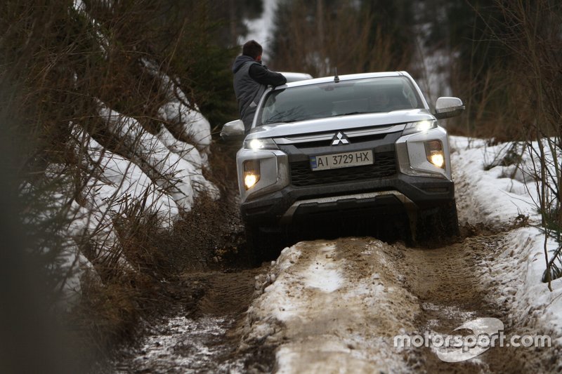 Mitsubishi L200