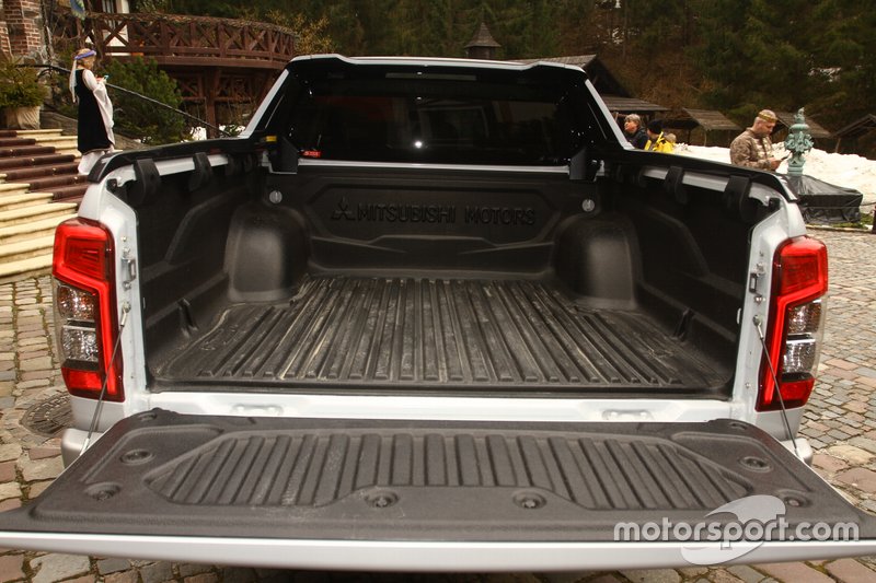 Mitsubishi L200