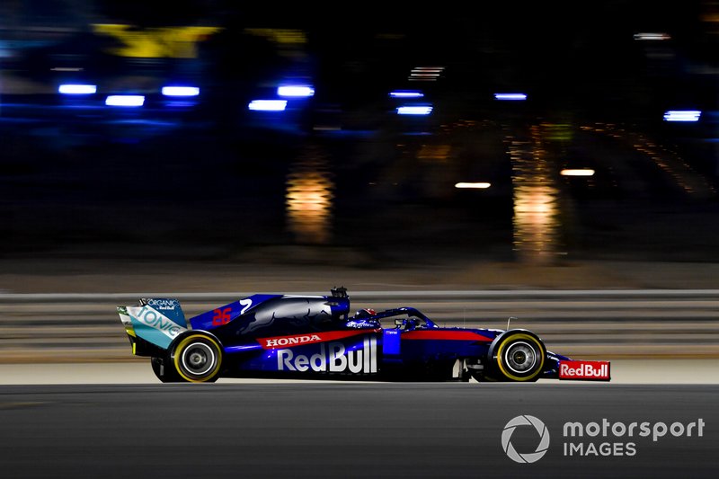 15: Даниил Квят, Toro Rosso STR14, 1:29.854