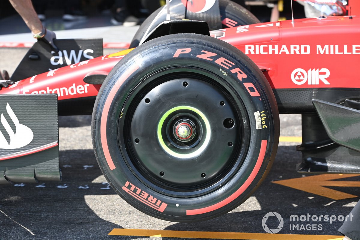 Ferrari F1-75: Vorderrad mit Felgenverkleidung