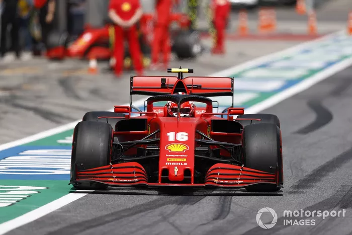 Charles Leclerc, Ferrari SF1000, va in pista