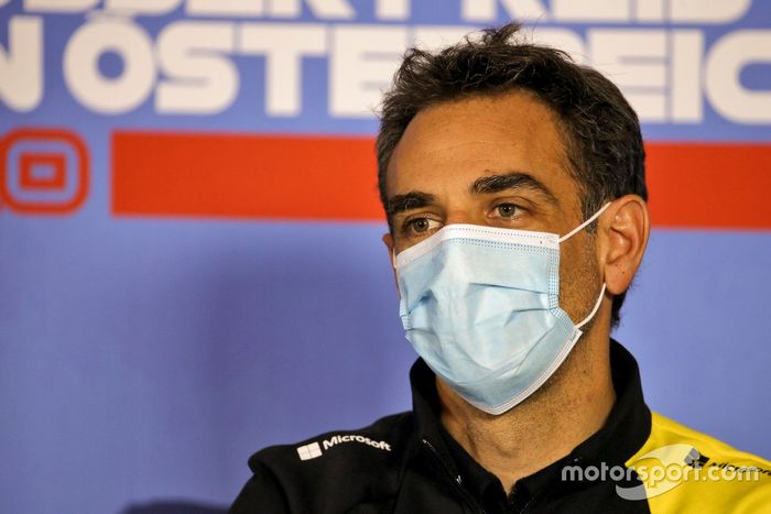 Cyril Abiteboul, Renault F1 director del equipo en la conferencia de prensa