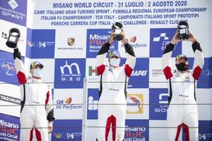 Podio: Piergiacomo Randazzo, AB Racing, Marco Galassi, Team Malucelli e Diego Locanto, SVC Sport Management