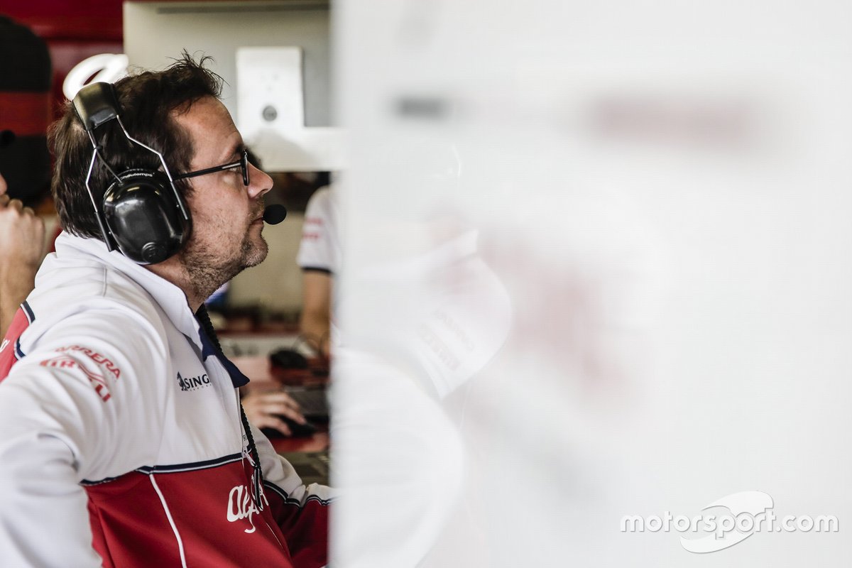 Julien Simon-Chautemps, Senior F1 Race Engineer of Kimi Räikkönen, Alfa Romeo