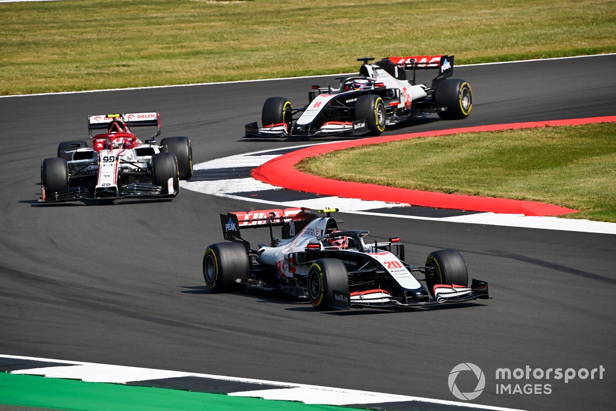 Kevin Magnussen, Haas VF-20, Antonio Giovinazzi, Alfa Romeo Racing C39, Romain Grosjean, Haas VF-20