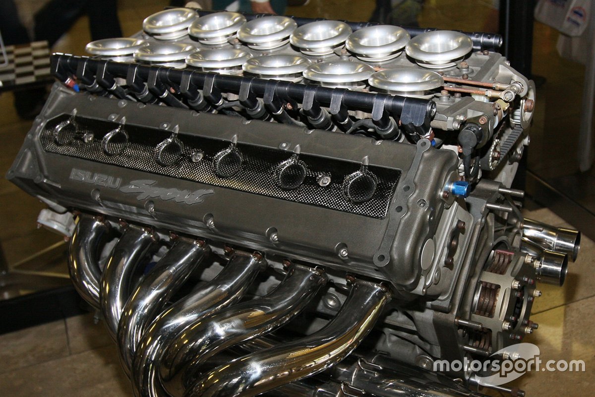 1991 Isuzu P799WE engine
