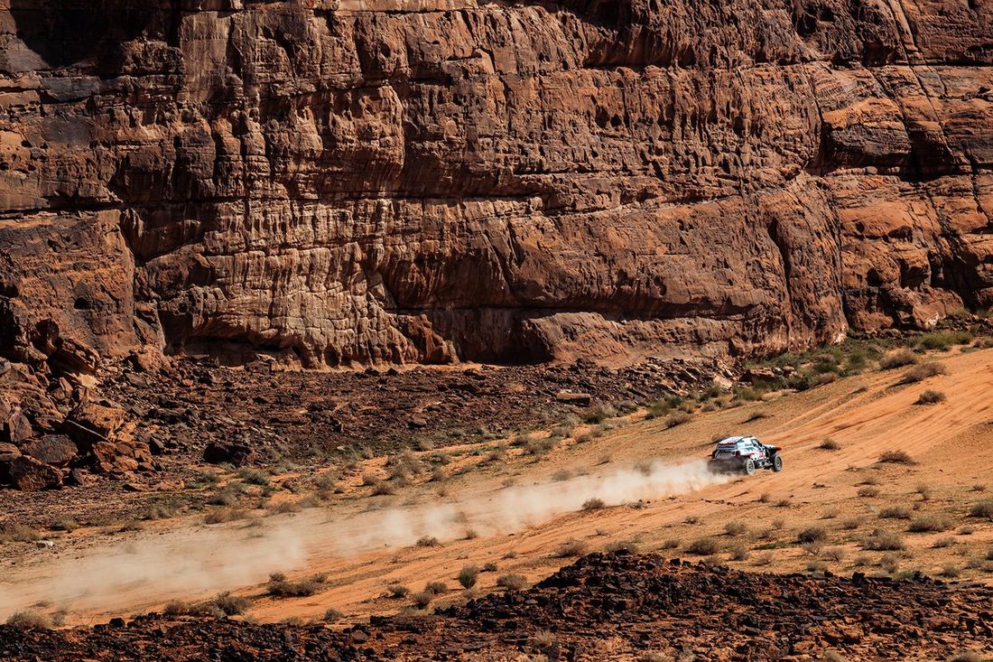 #217 X-raid Mini JCW Team Mini John Cooper Works Rally Plus: Krzysztof Hołowczyc, Łukasz Kurzeja