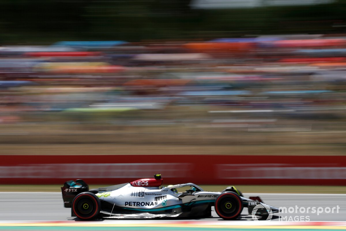 Lewis Hamilton, Mercedes W13