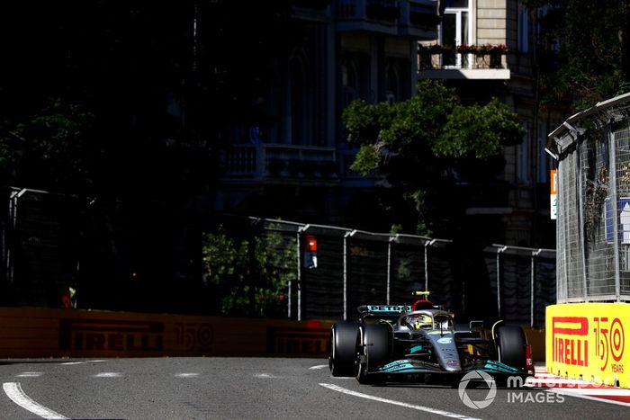 Lewis Hamilton, Mercedes W13