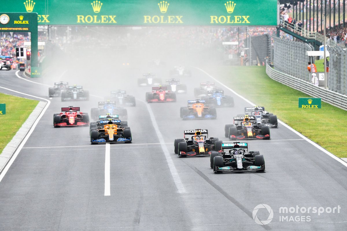 Arrancada Lewis Hamilton, Mercedes W12, Max Verstappen, Red Bull Racing RB16B, Sergio Pérez, Red Bull Racing RB16B, Lando Norris, McLaren MCL35M