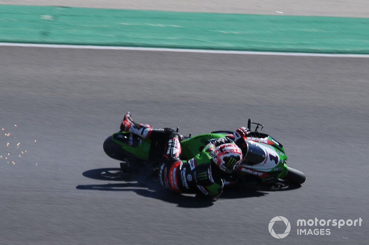 Secuencia de la caída de Jonathan Rea, Kawasaki Racing Team WorldSBK