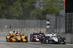 Simon Pagenaud, Team Penske Chevrolet, Ryan Hunter-Reay, Andretti Autosport Honda